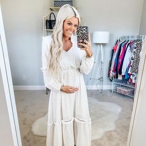 VICI Off-White Maxi Dress
